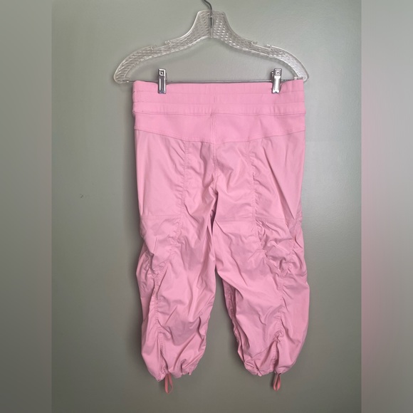 Lulu Lemon Studio crop pants - Picture 2 of 5